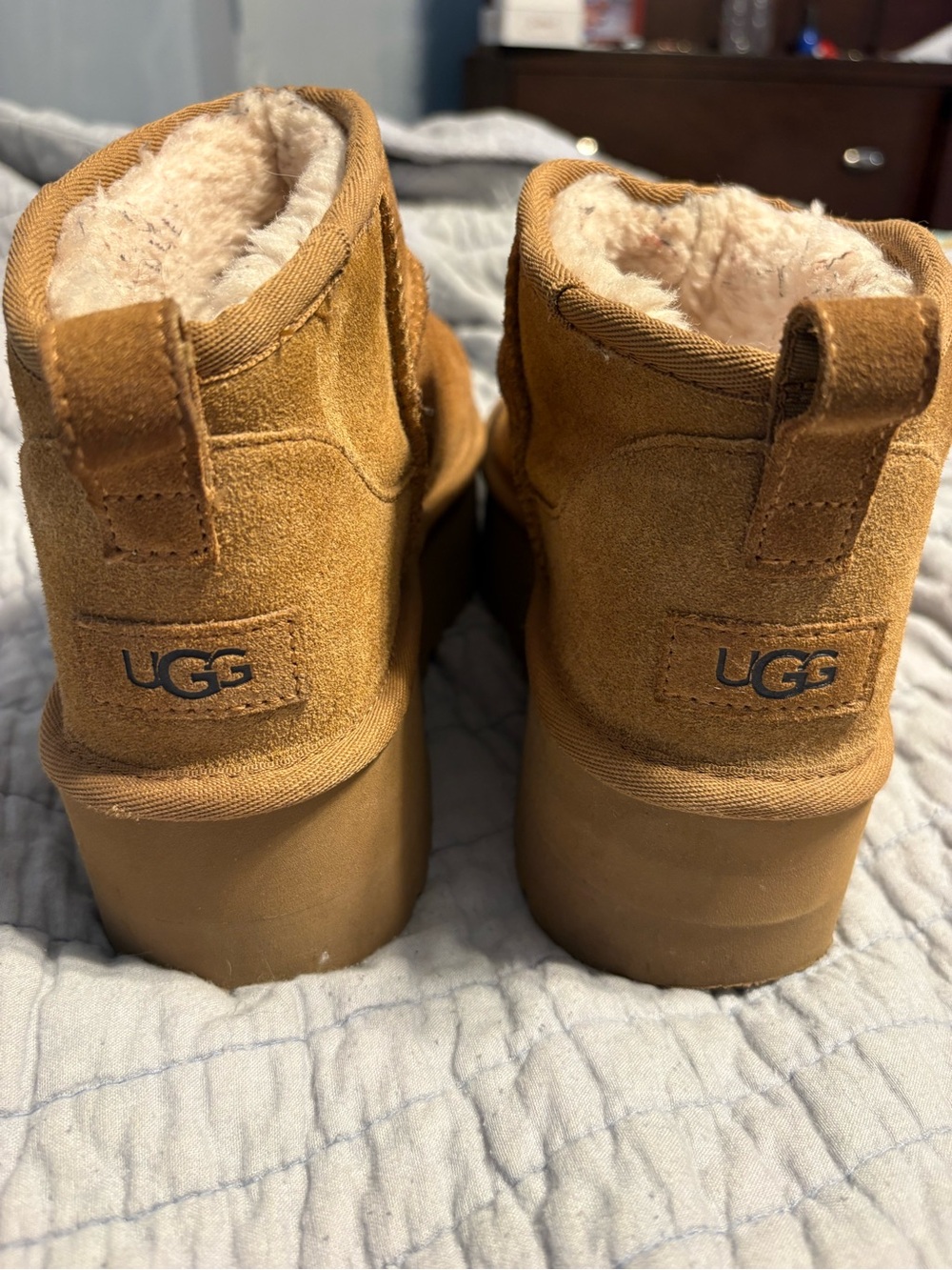UGG Classic Ultra Mini Platform